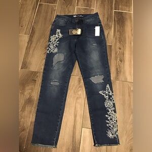 NWT! DG2 by Diane Gilman Dark Blue Embroidered Skinny Jeans
